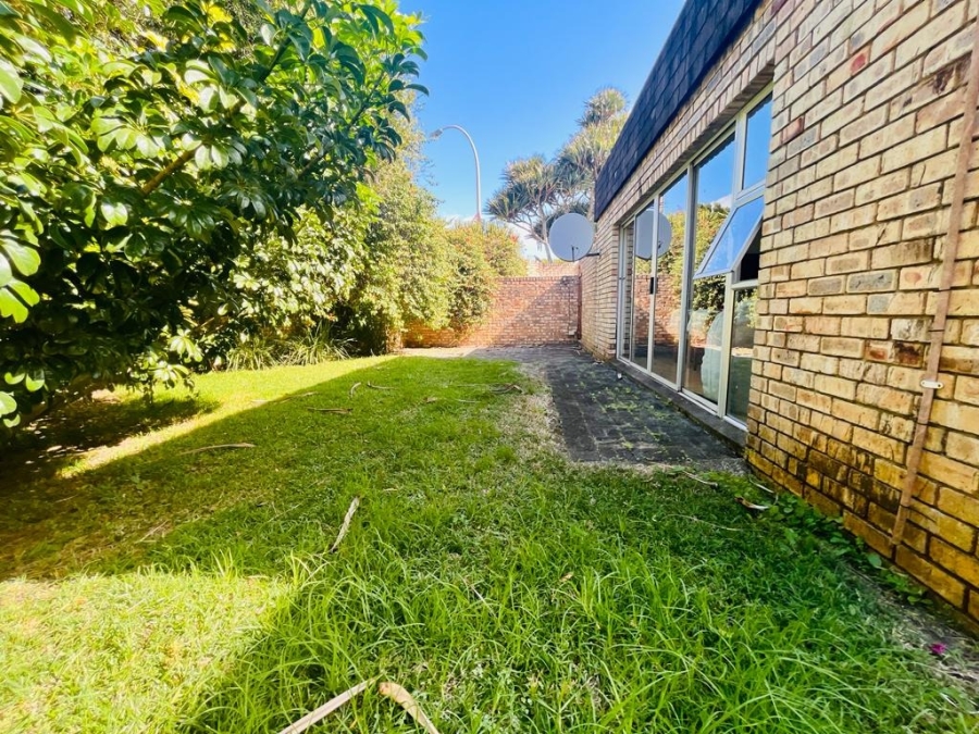 To Let 3 Bedroom Property for Rent in Vincent Eastern Cape